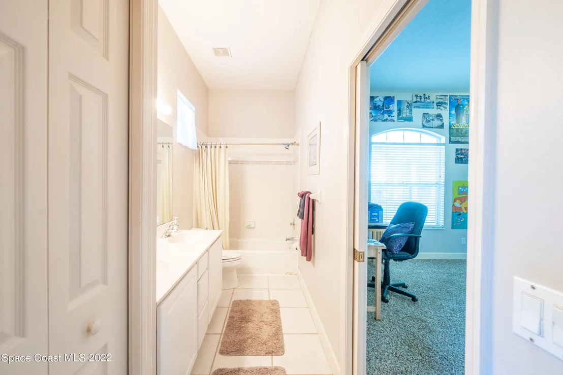 Photo of 981 Stratford Place