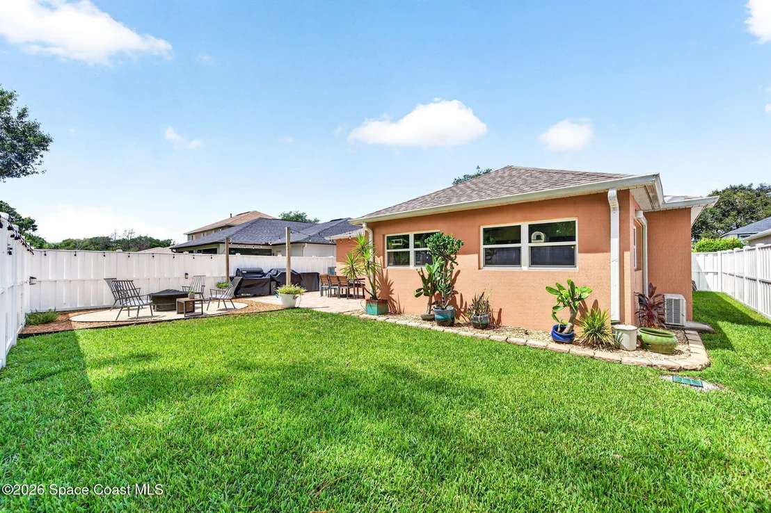 Photo of 1716 Vista Lake Circle