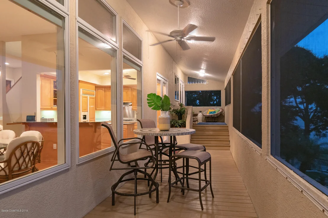 Photo of 865 N Indian River Drive N