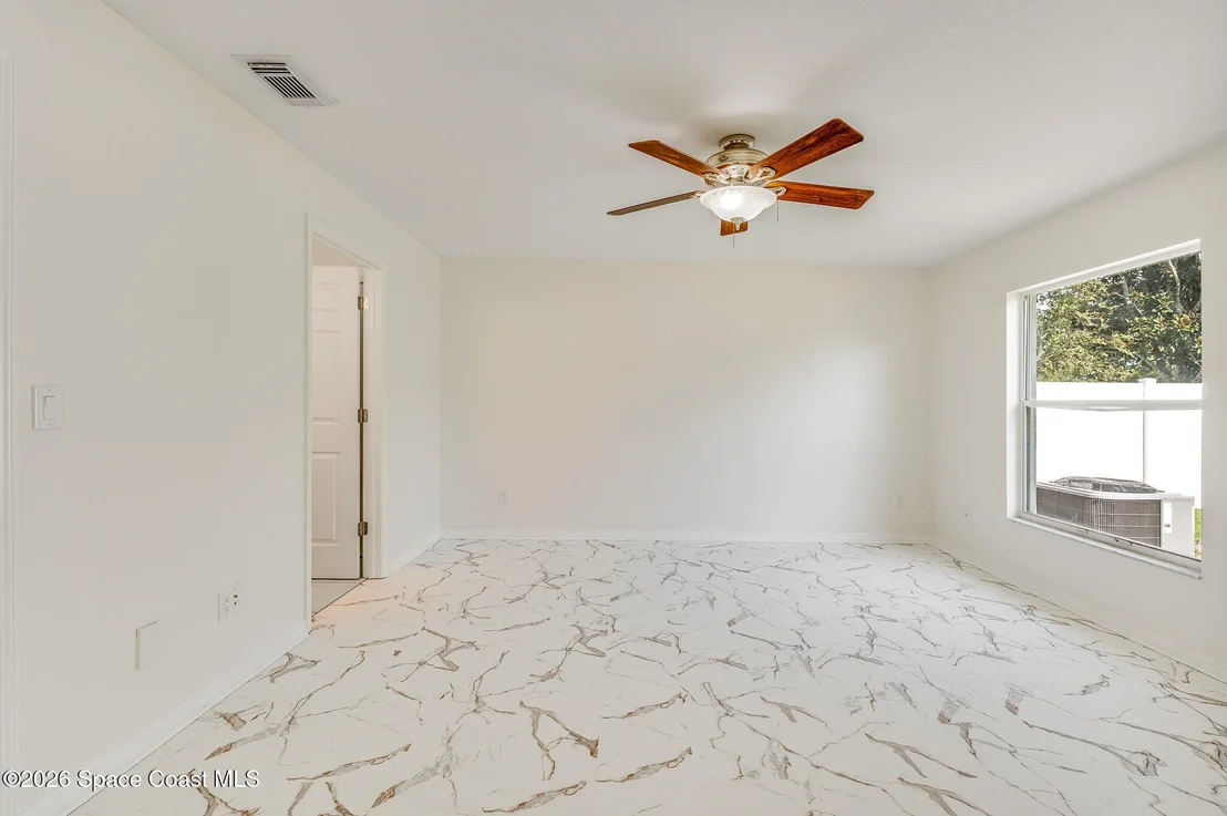 Photo of 883 Del Mar Circle