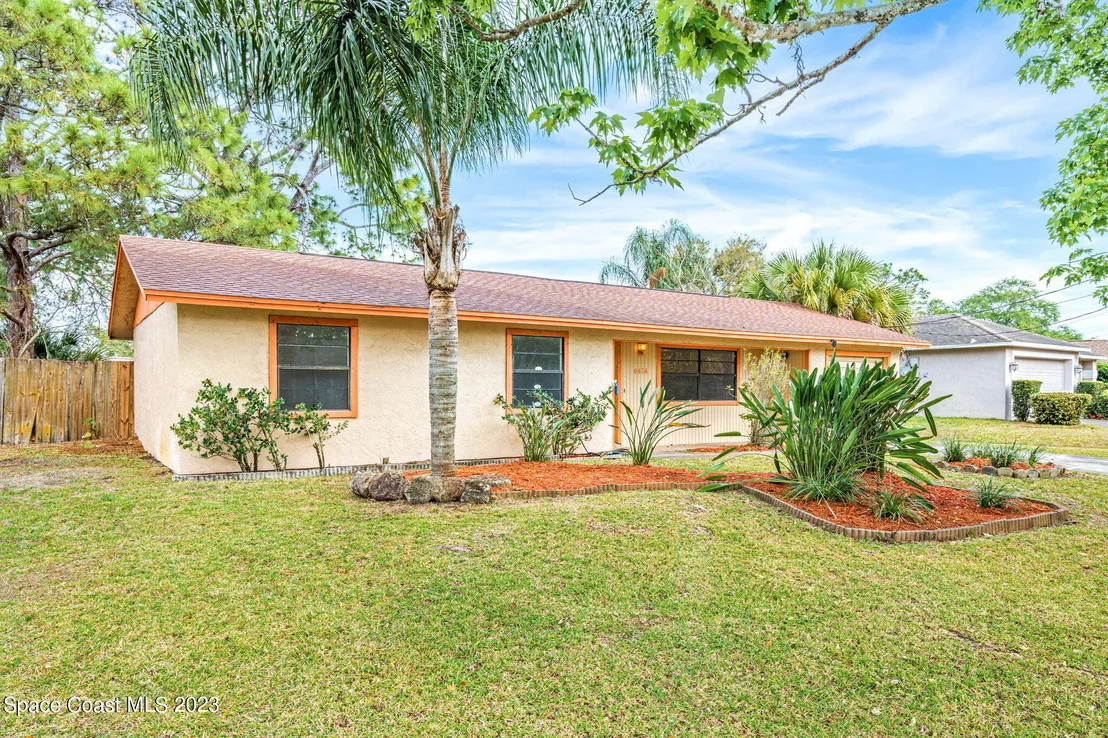 Photo of 6414 Hudson Road