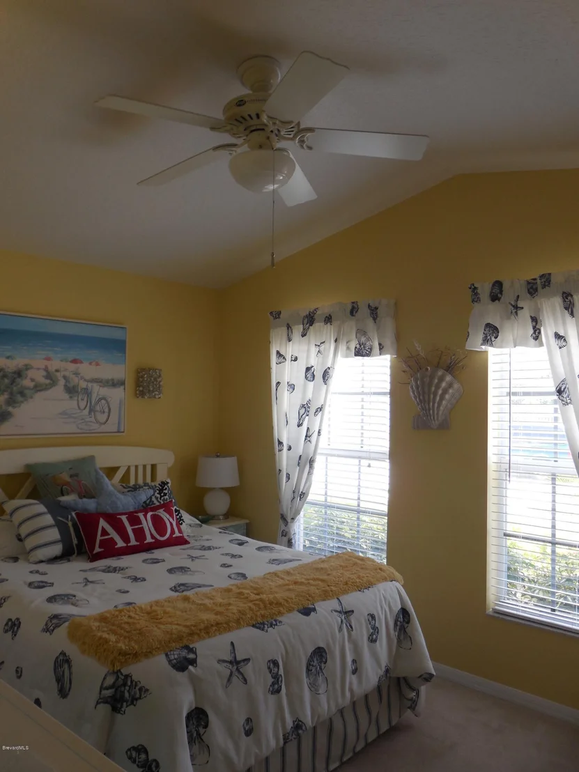 Photo of 2104 NE Spring Creek Circle