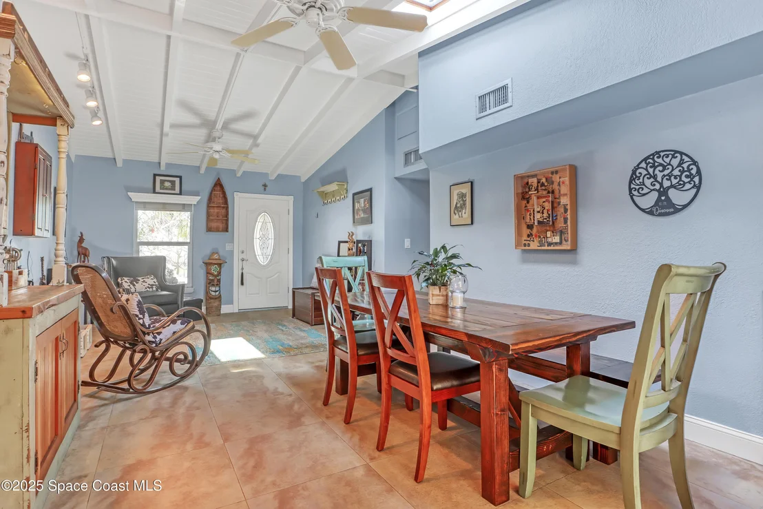 Photo of 54 W Bay Drive