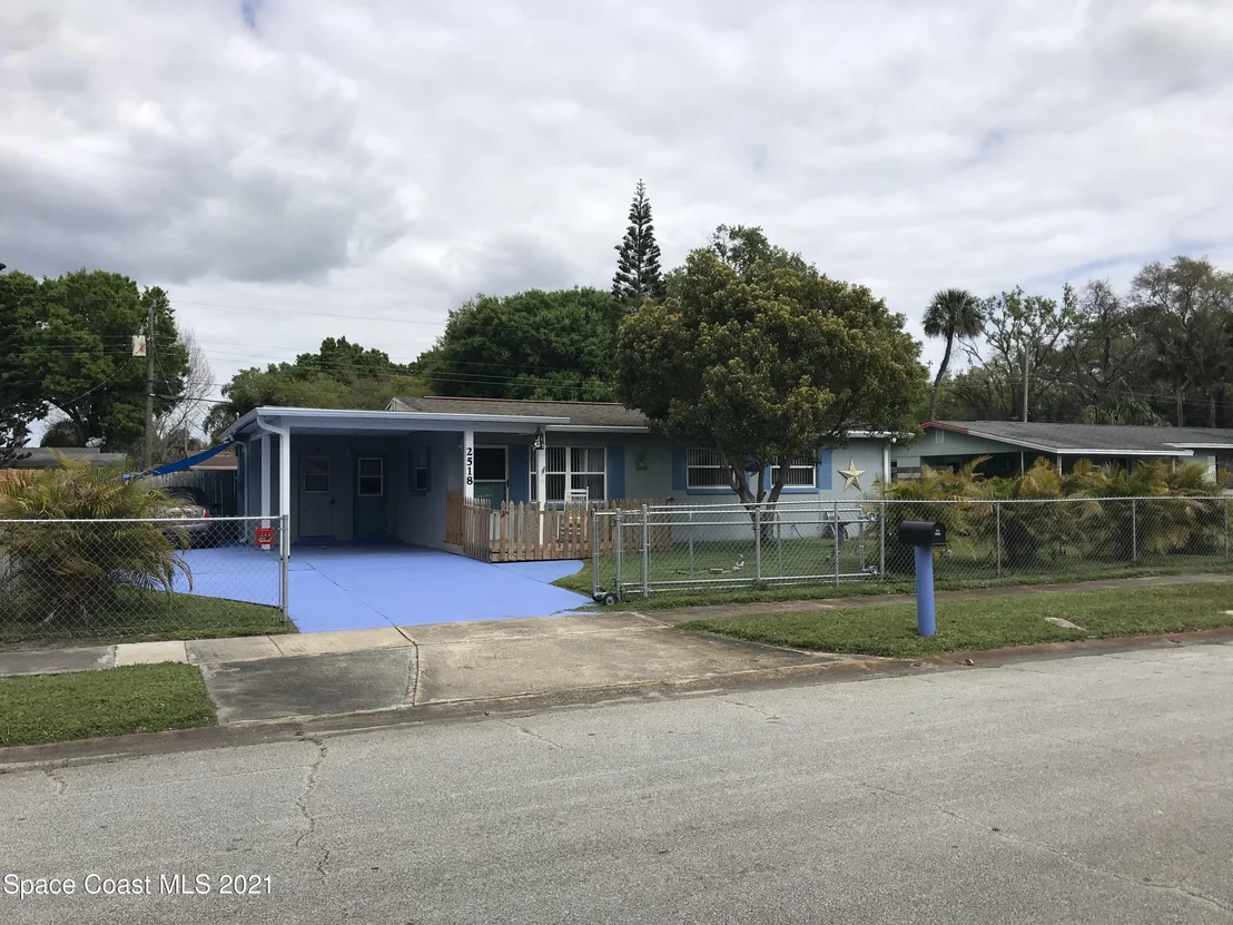 Photo of 2518 Stratford Drive