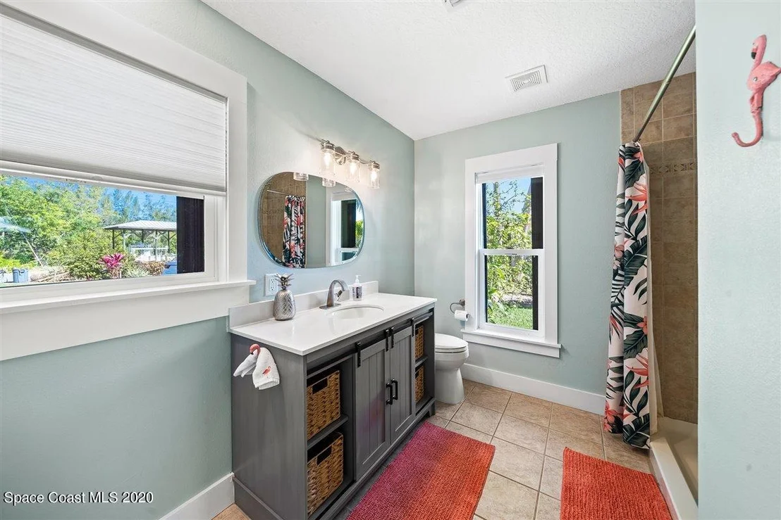 Photo of 393 Nikomas Way