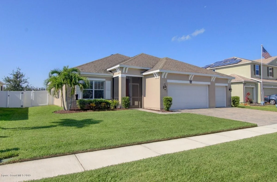 Photo of 1781 Bridgeport Circle