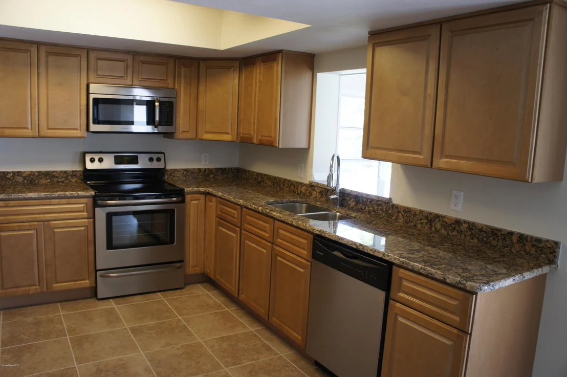 Photo of 308 Amherst Avenue