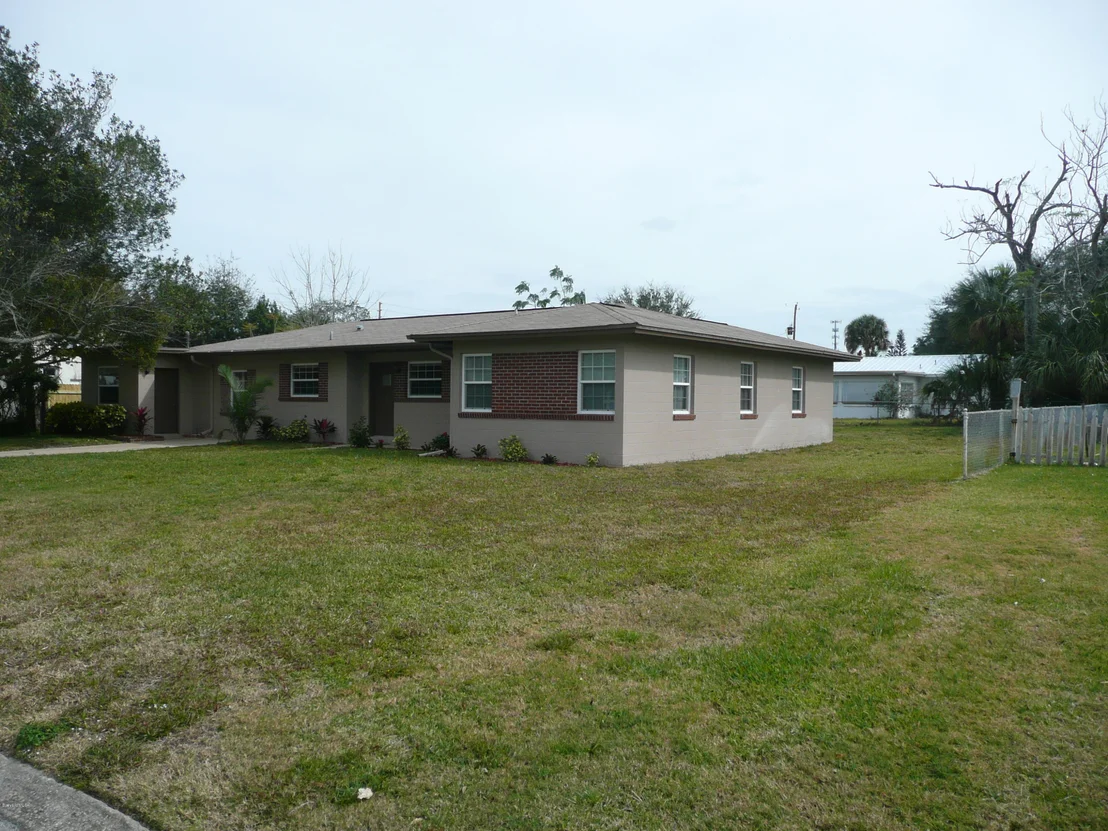 Photo of 1309 W Sun Circle