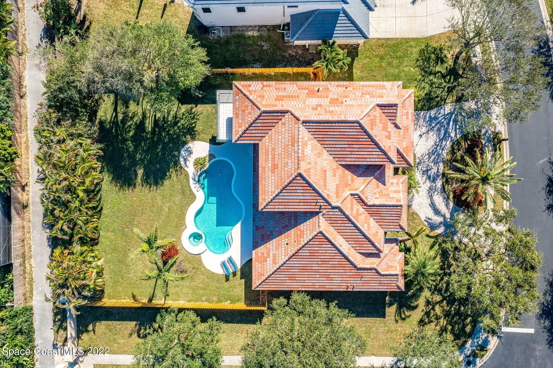 Photo of 233 Flanders Drive
