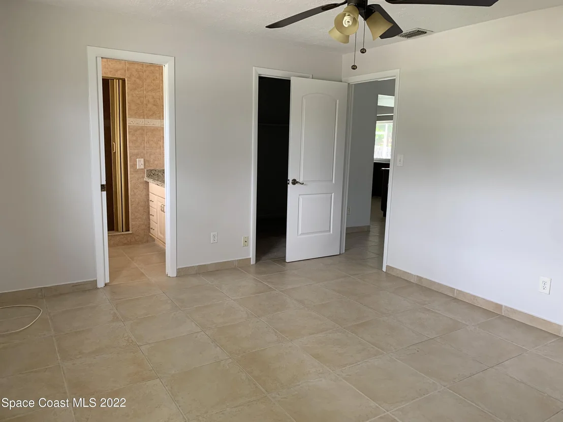 Photo of 799 Pebble Beach Avenue NE