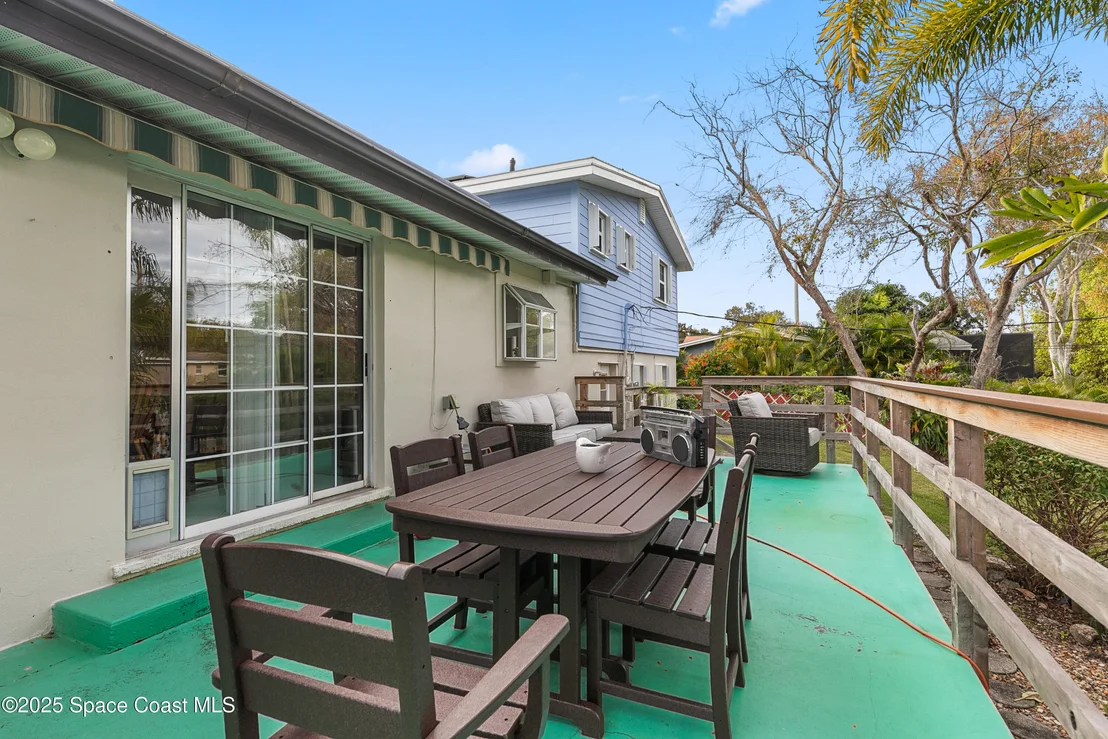 Photo of 409 Lynn Avenue