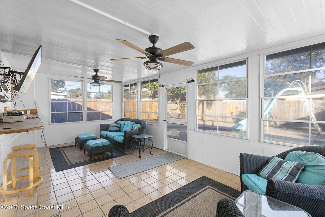 Photo of 727 Clarke Avenue