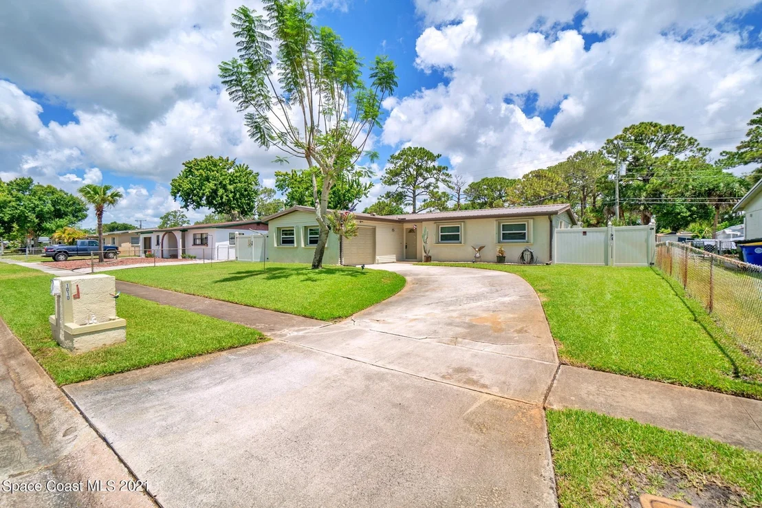 Photo of 1010 Medallion Drive