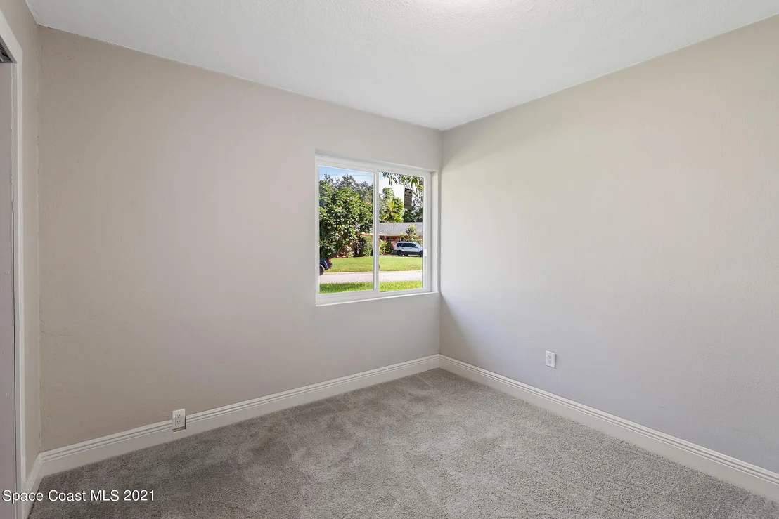 Photo of 1700 Loquat Drive