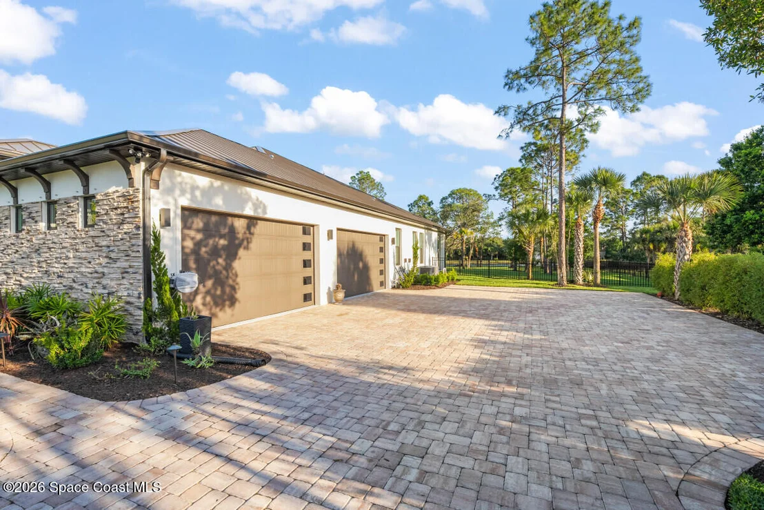 Photo of 2550 Pimlico Lane
