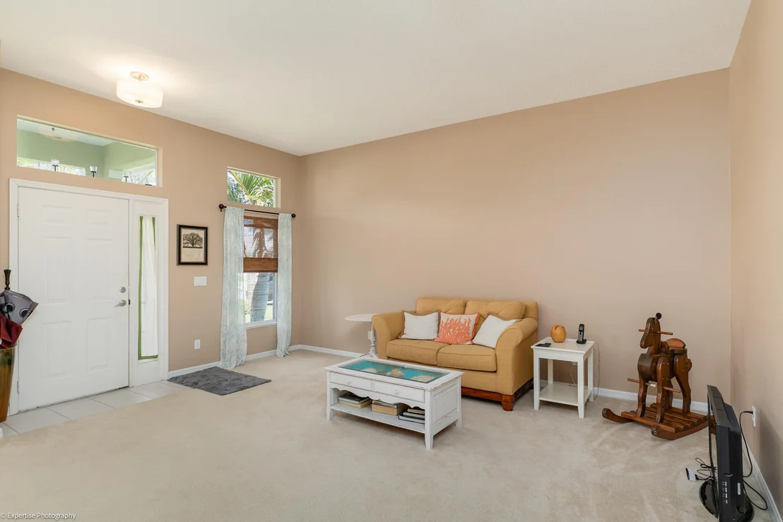 Photo of 829 Tavernier Circle NE