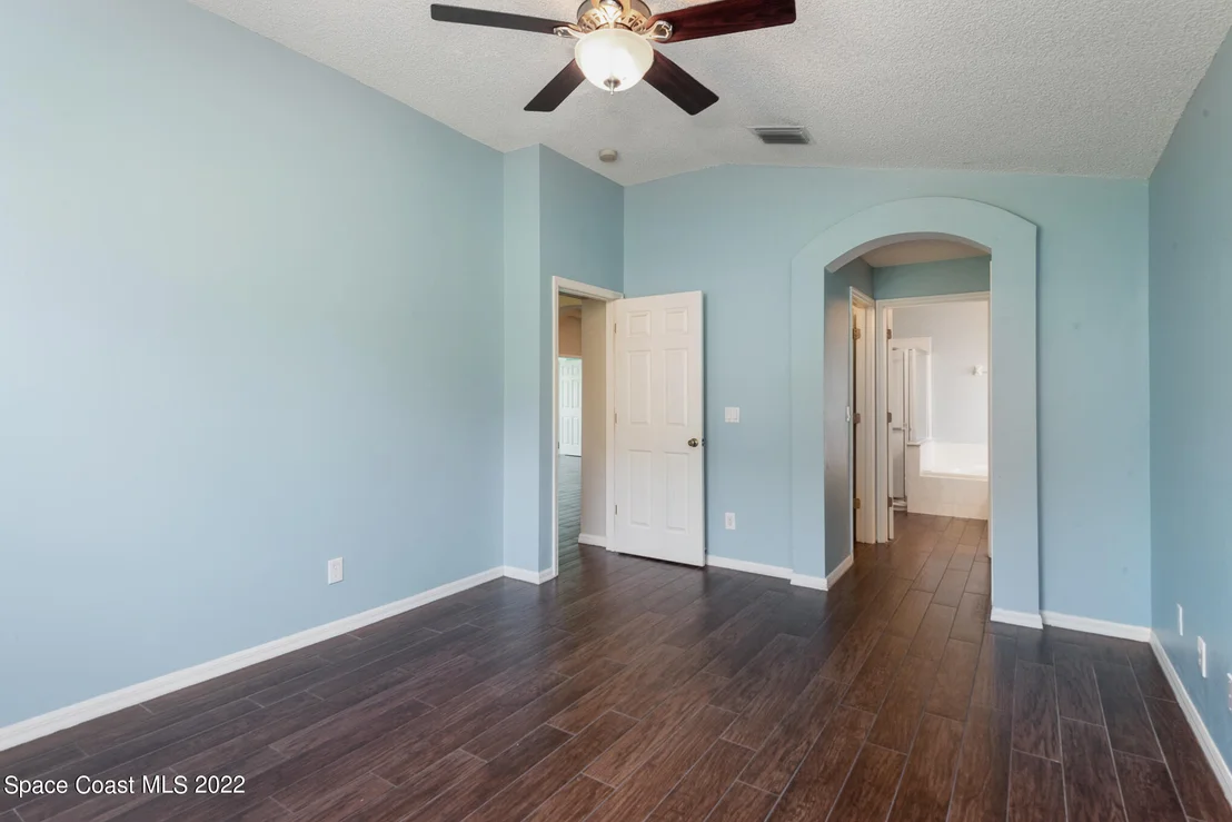 Photo of 1600 Tailfeather Court