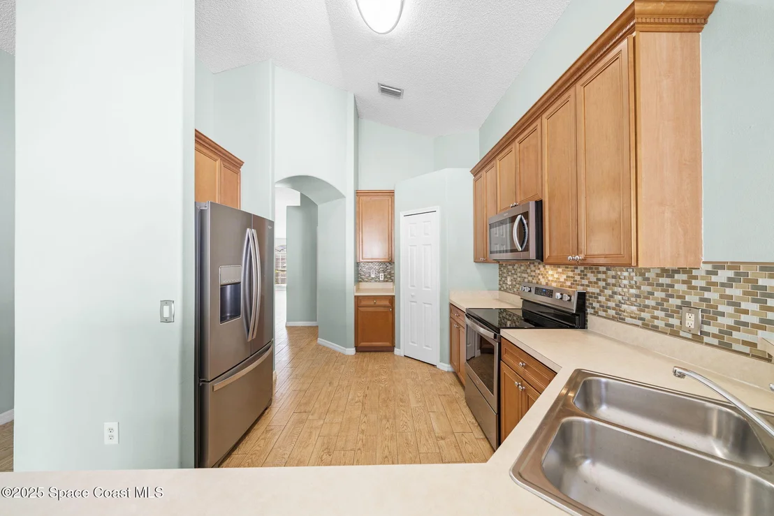 Photo of 574 Sedgewood Circle