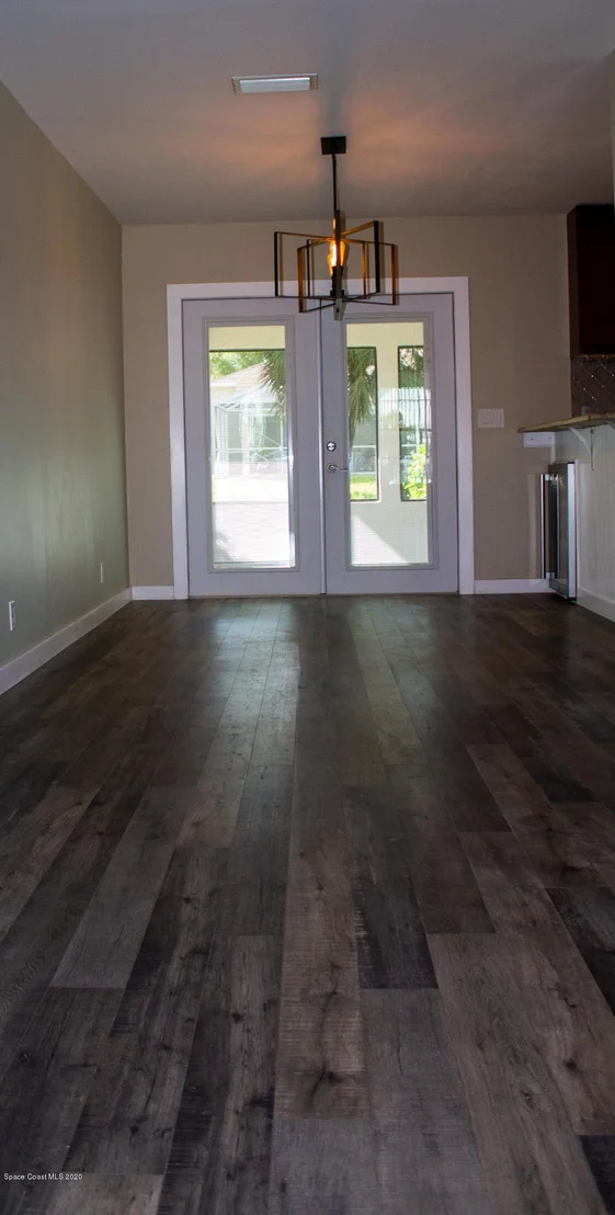 Photo of 472 Rolling Hill Drive