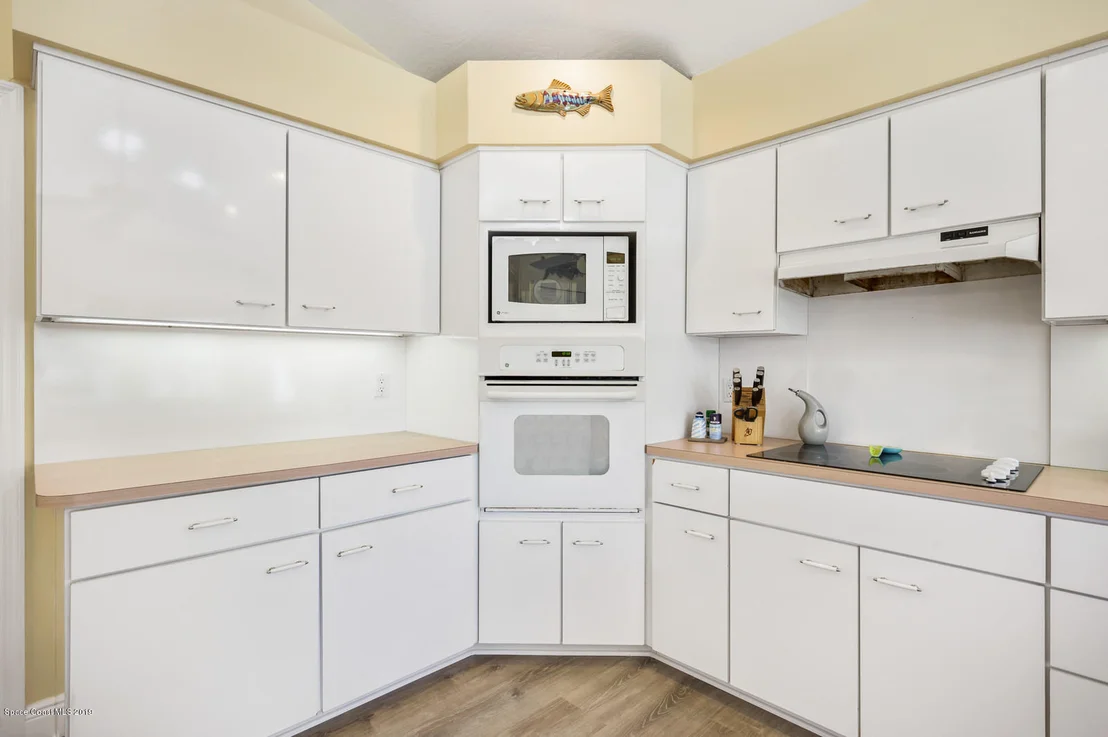 Photo of 393 Peregrine Drive