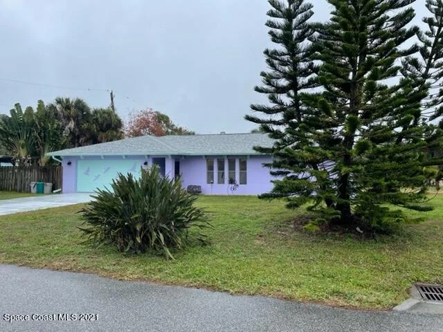 Photo of 405 Crescent Drive