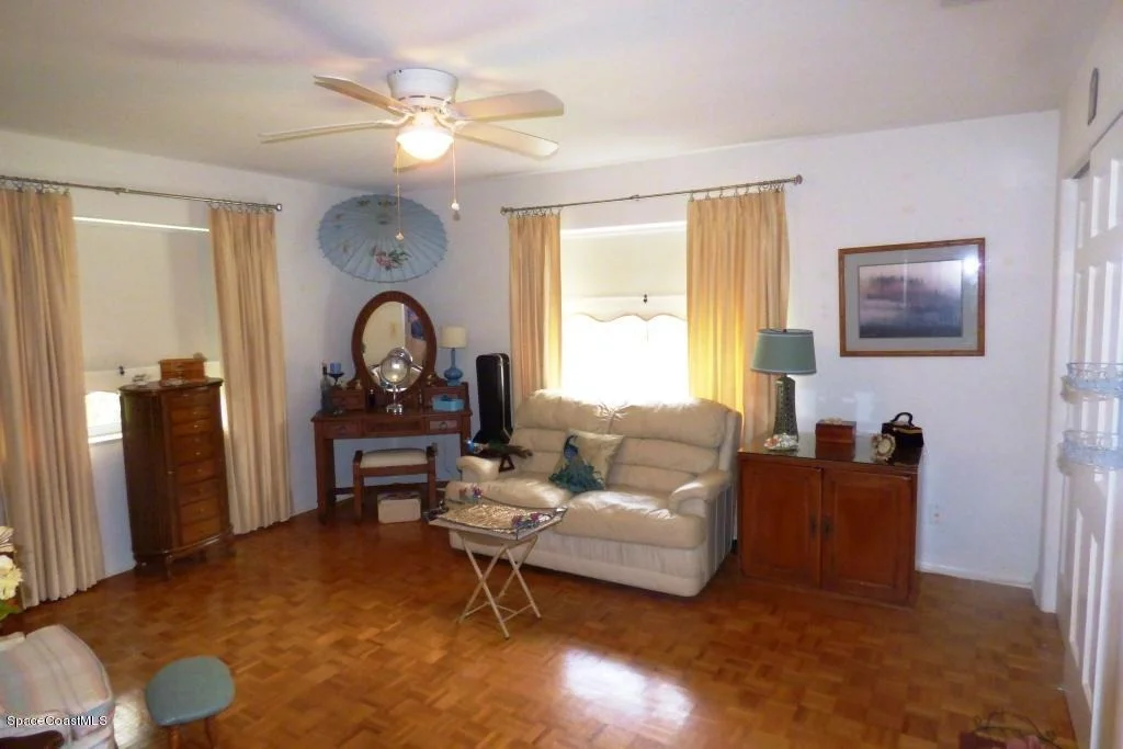Photo of 1351 Gleneagles Way