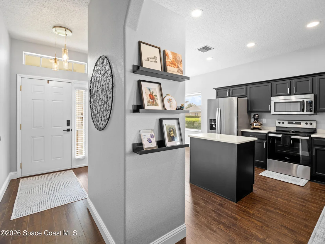 Photo of 1401 Bridgeport Circle