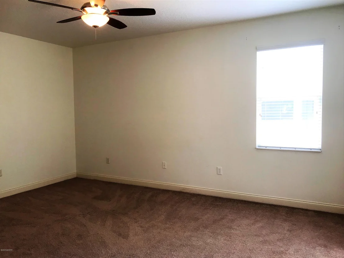 Photo of 302 Waterside Circle