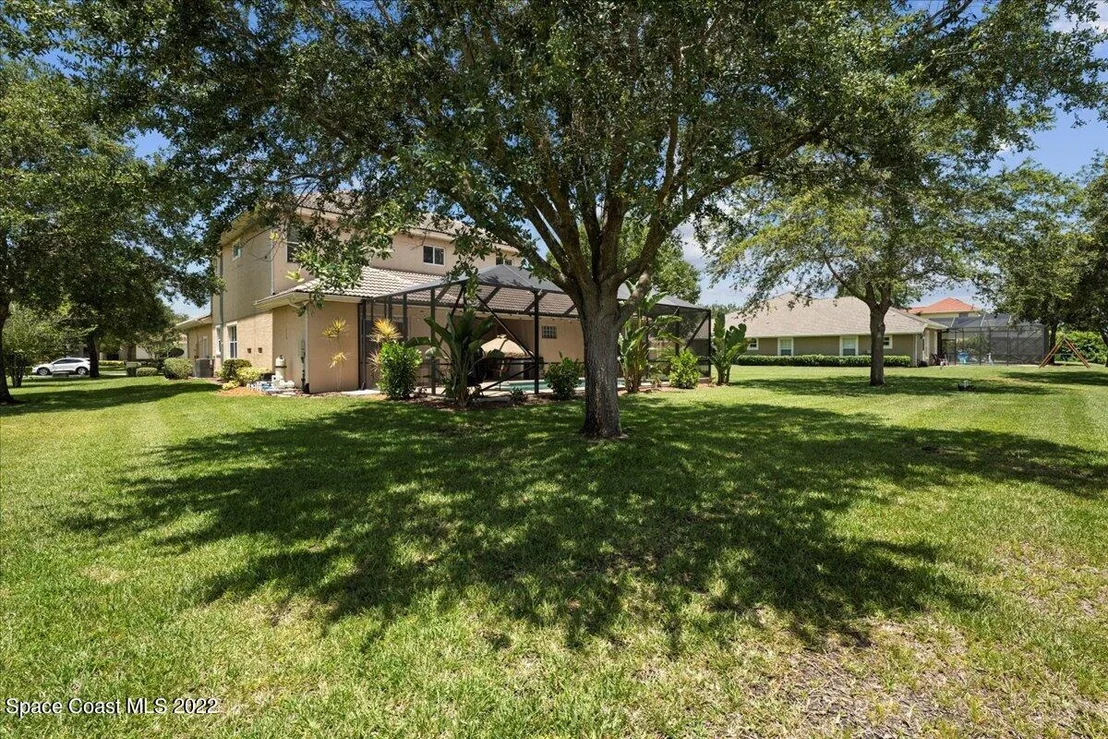 Photo of 2067 Windbrook Drive SE