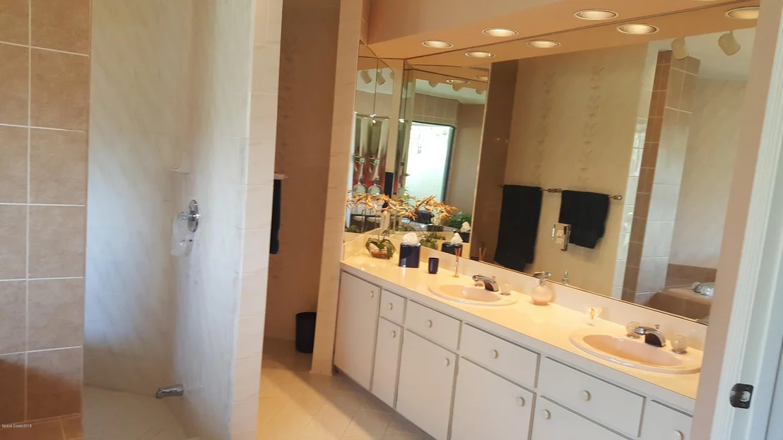 Photo of 830 Kerry Downs Circle