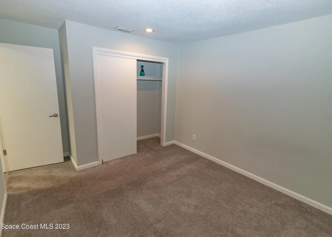 Photo of 800 Mark David Boulevard