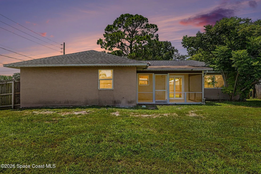 Photo of 6000 Chapman Street