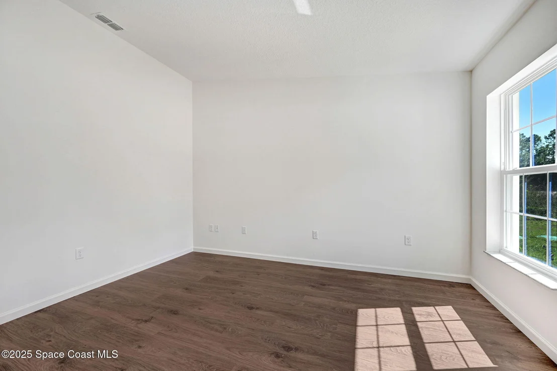 Photo of 1089 Savery Road