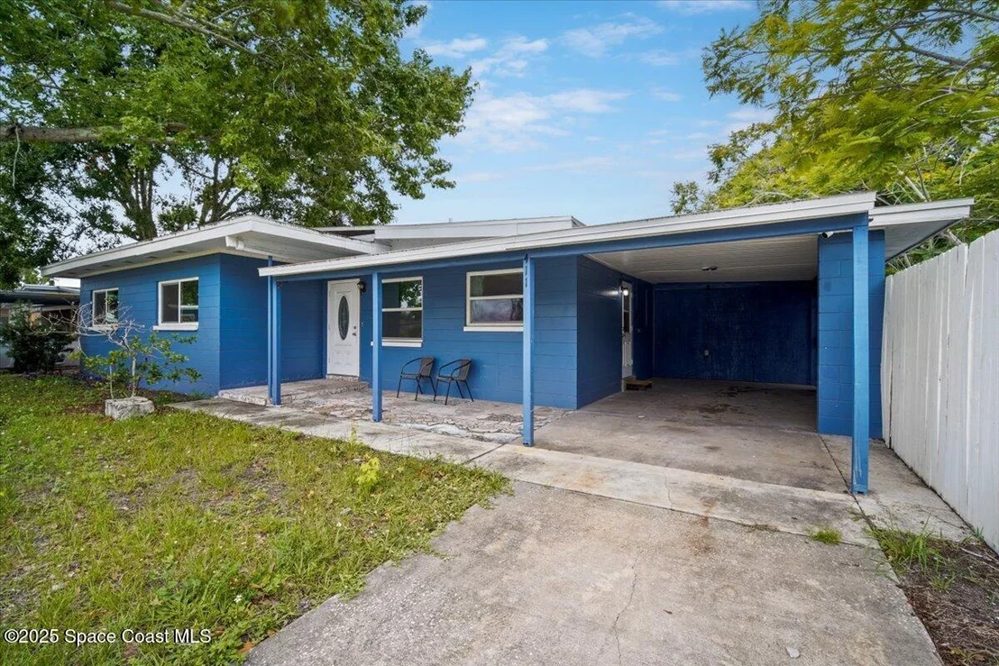 Photo of 411 Thomas Avenue