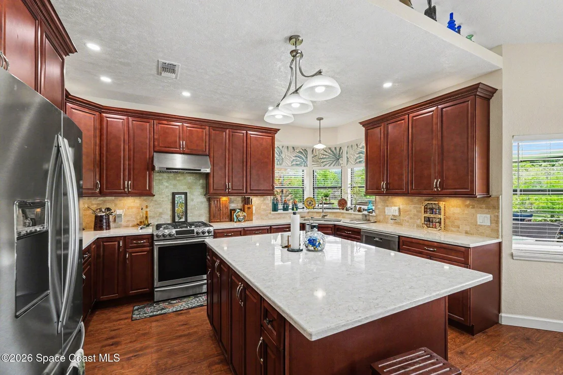 Photo of 1205 War Eagle Boulevard