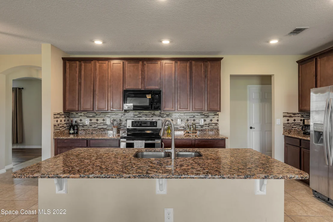 Photo of 1125 Morgan Circle NE