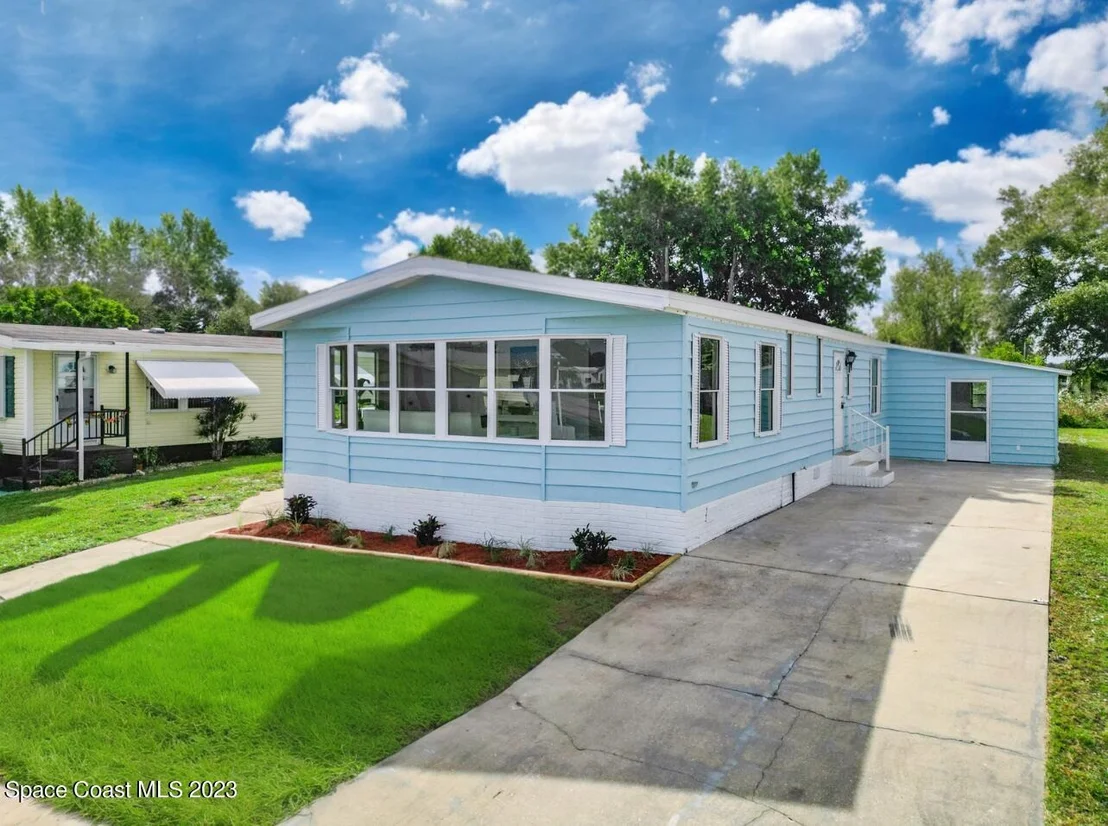 Photo of 534 Jennifer Circle