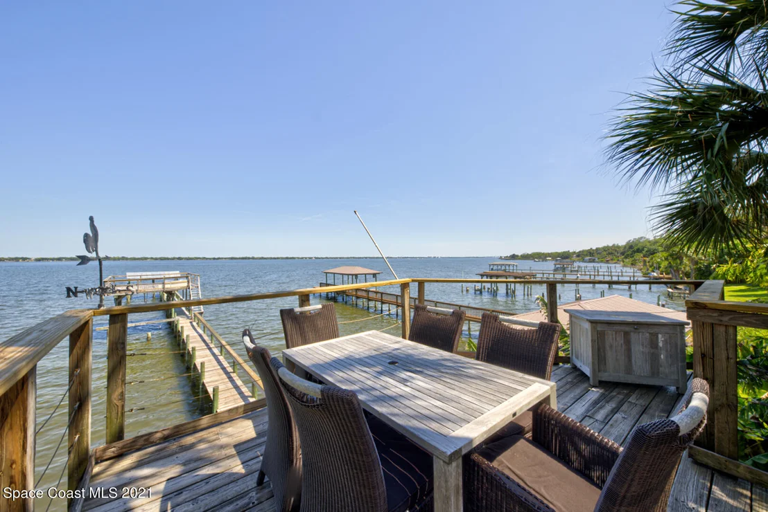 Photo of 2006 N Indian River Drive