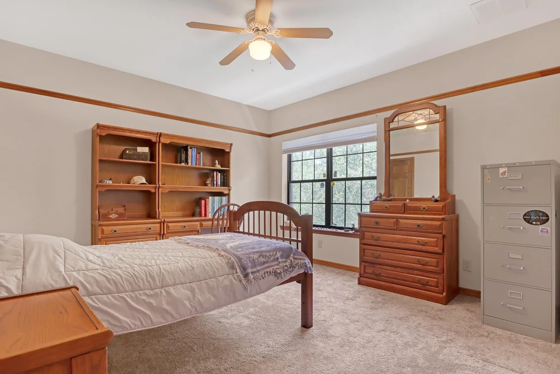 Photo of 561 Nightingale Drive