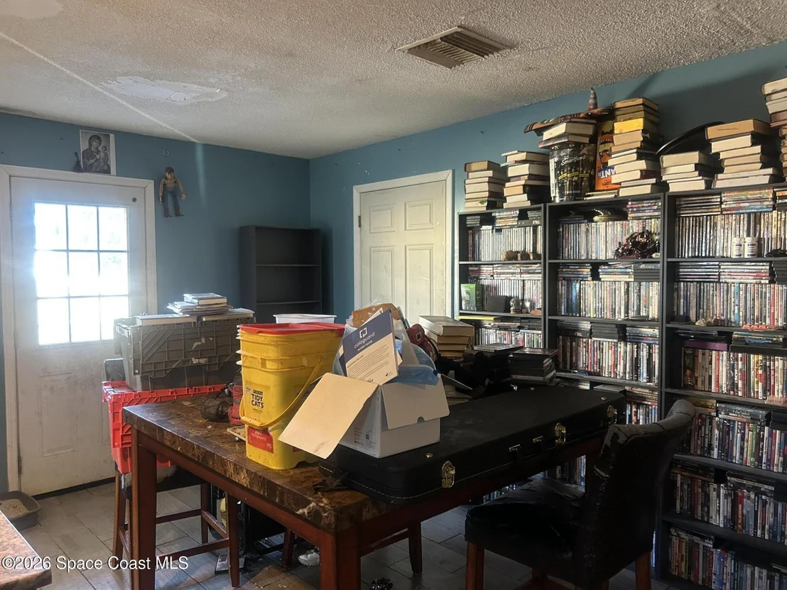 Photo of 801 Poplar Lane
