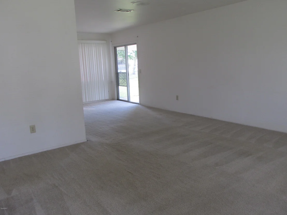 Photo of 1261 NE Bard Lane