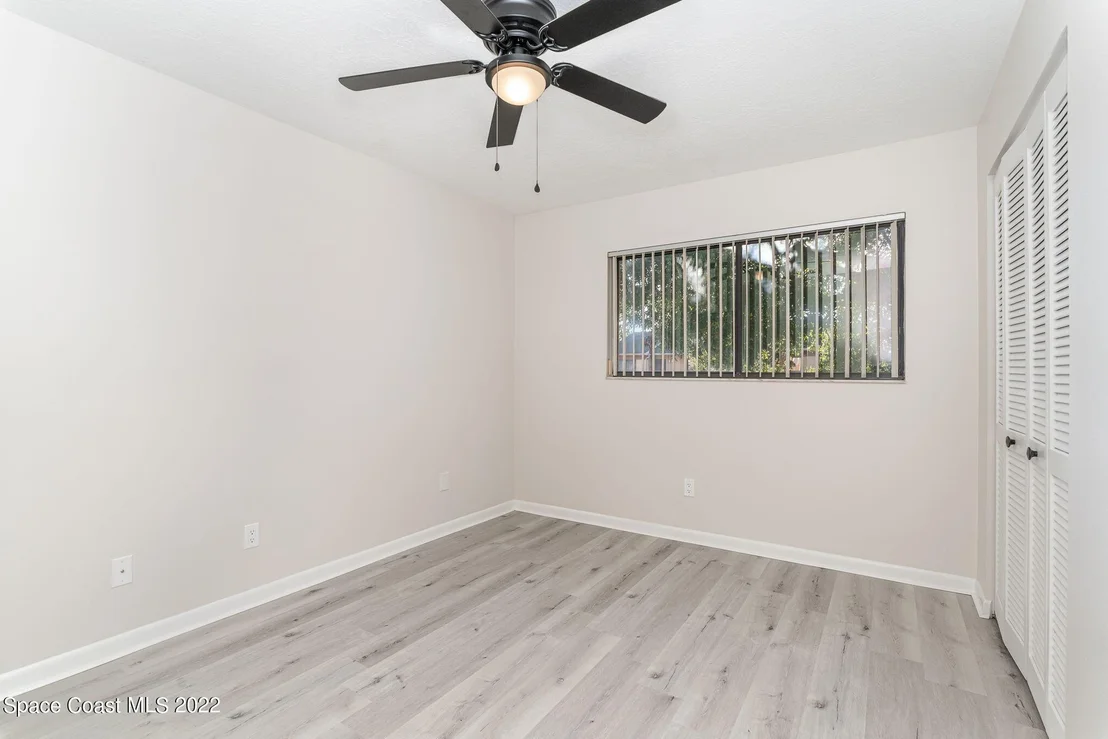 Photo of Unit 921 at 2345 Golf Lake Circle