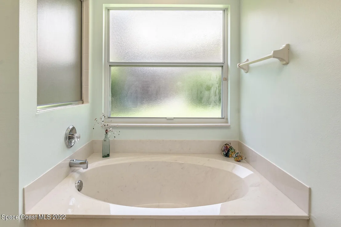 Photo of 2732 Englewood Drive