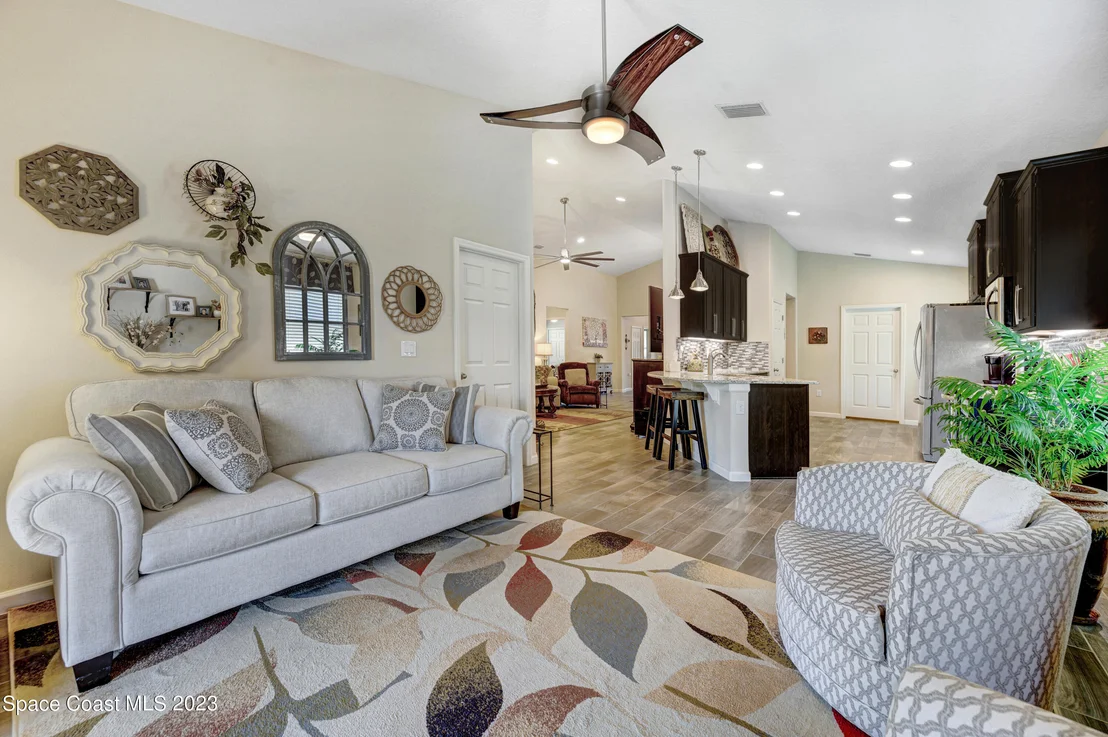 Photo of 1345 Fuji Drive
