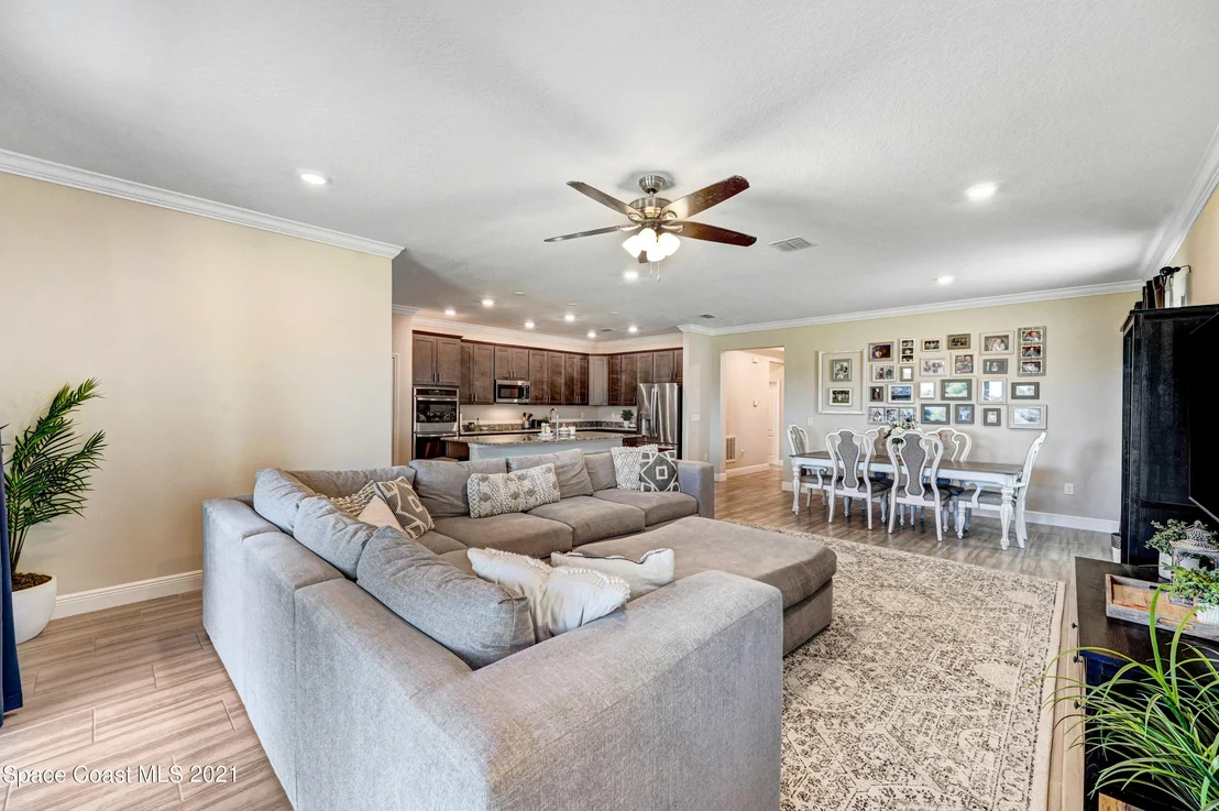 Photo of 980 Bear Lake Drive