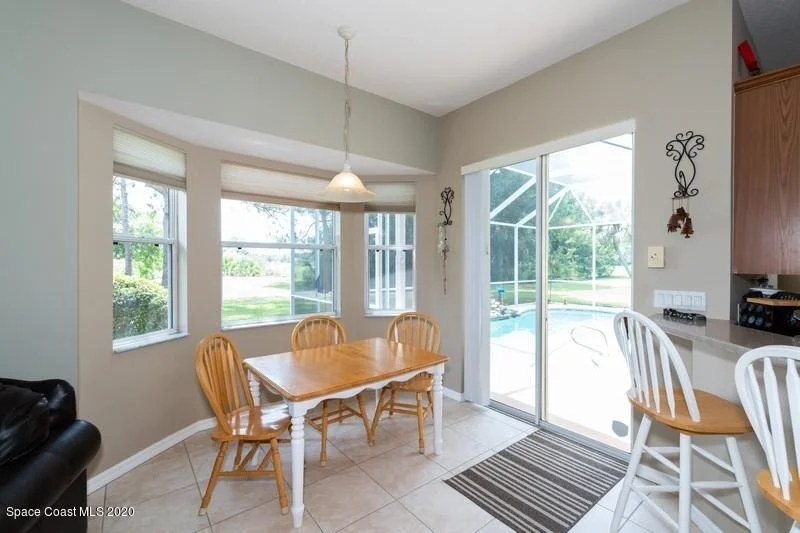 Photo of 1772 Windbrook Drive SE