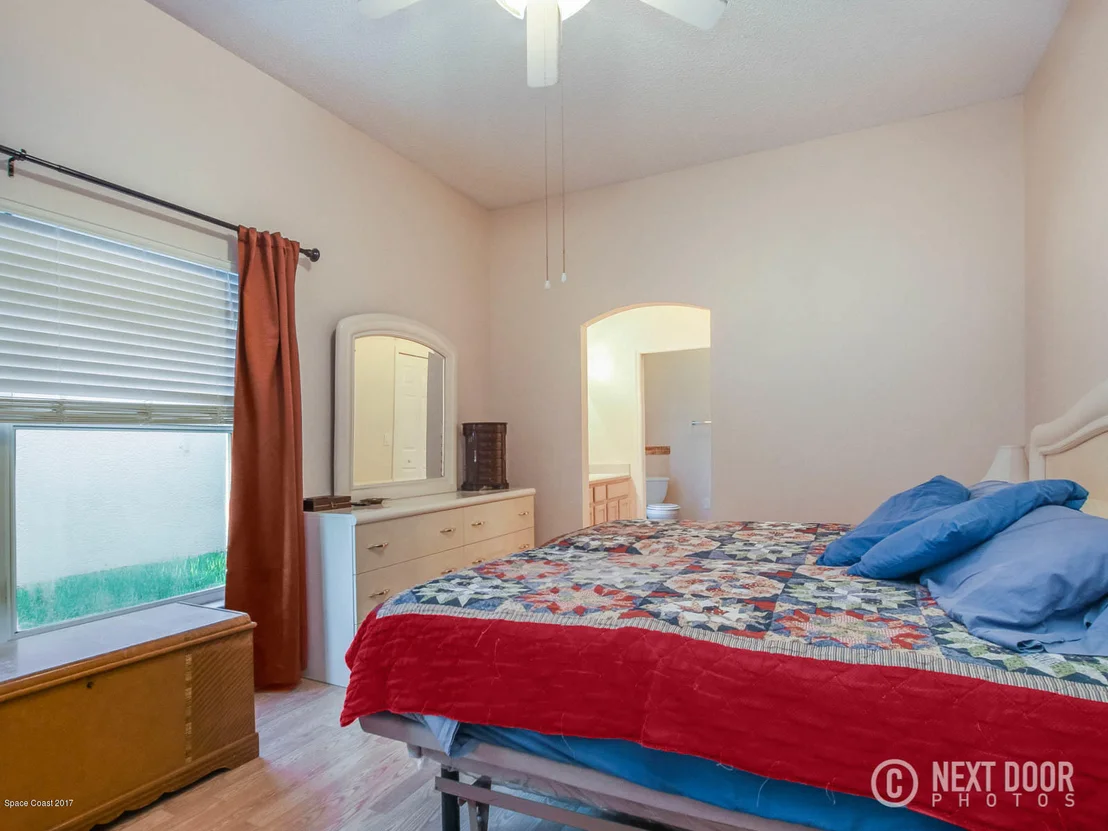 Photo of 867 Villa Drive