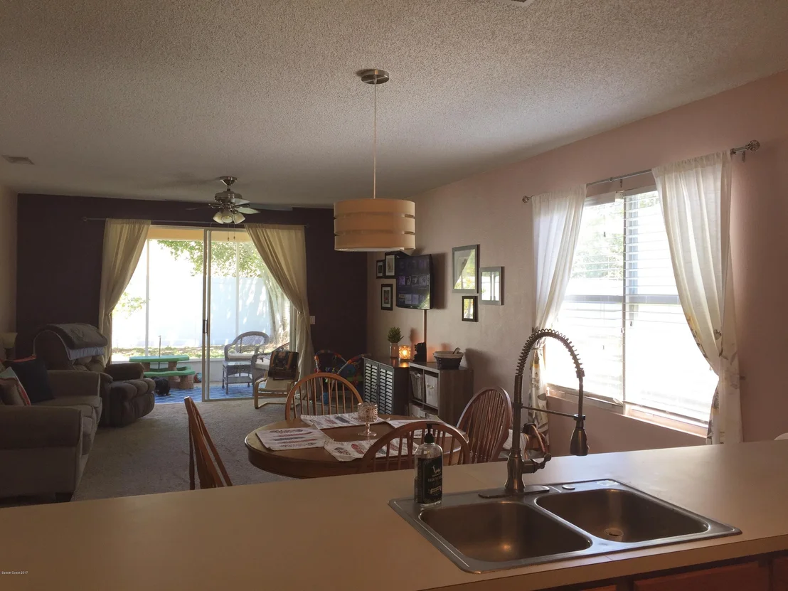 Photo of 958 Riviera Point Drive