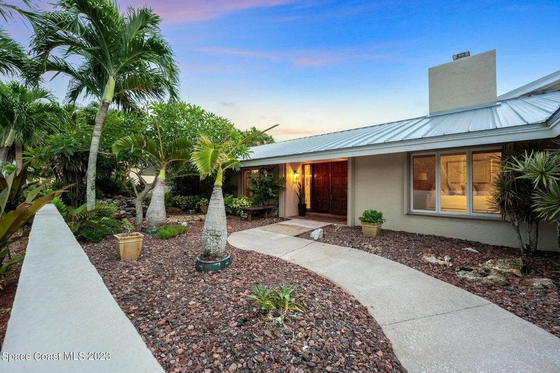Photo of 751 Malibu Lane