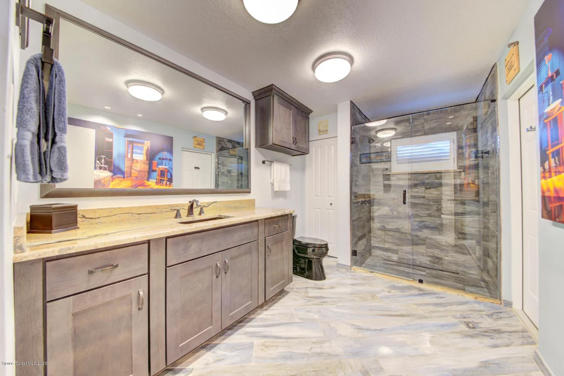Photo of 260 Richards Road